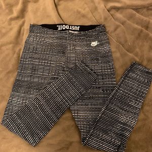 ✨Everything Must Go! Moving Sale! Make an offer! ✨